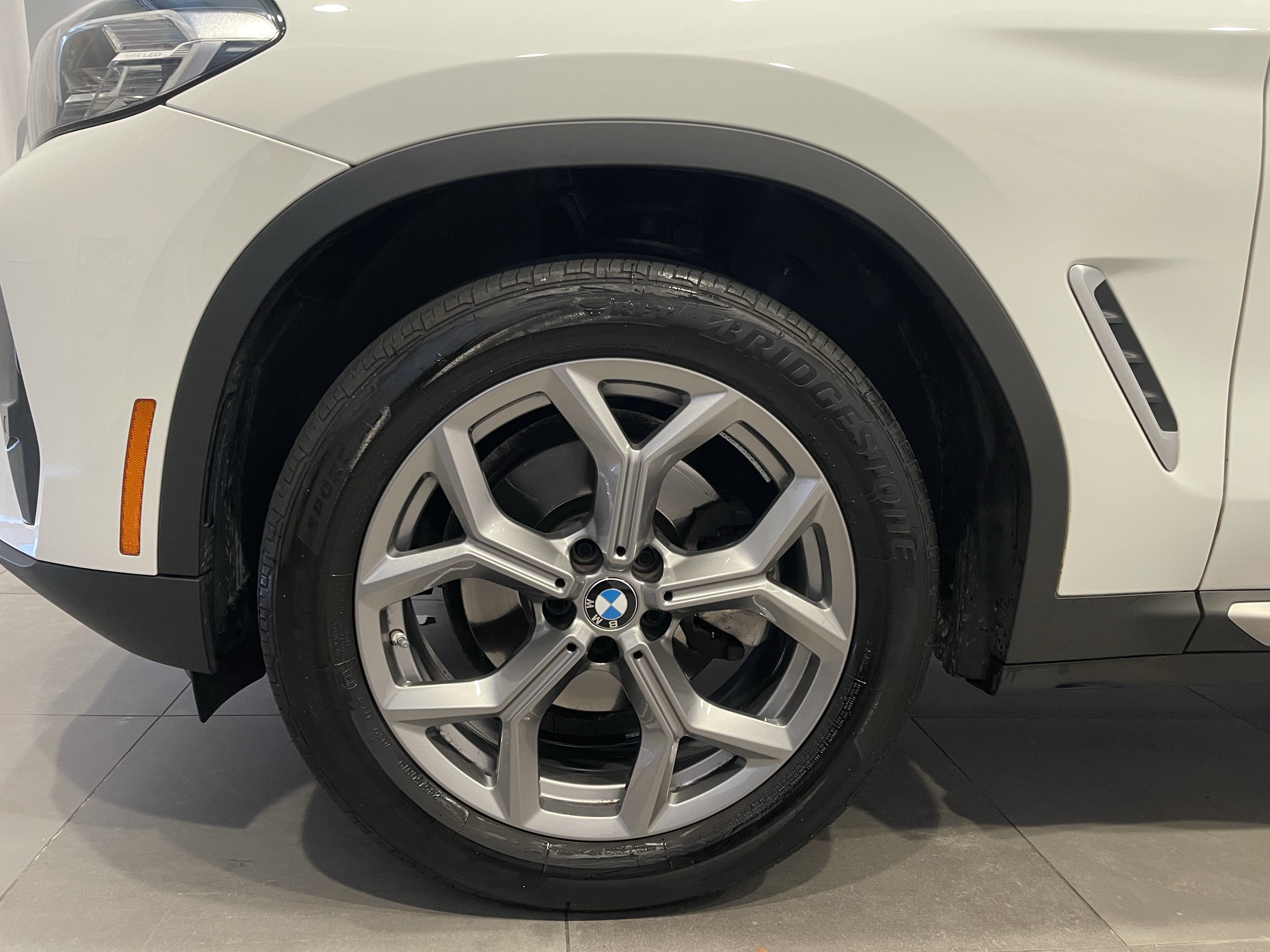 Certified 2024 BMW X3 xDrive30i w/ Premium Package AWD/4WD image 7