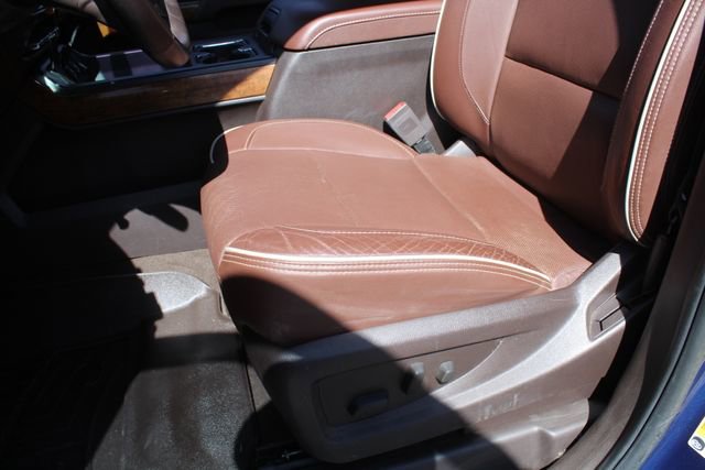 Used 2016 Chevrolet Silverado 1500 High Country image 32