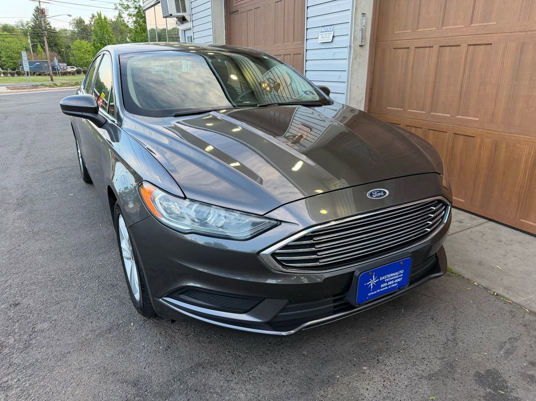 Used 2018 Ford Fusion SE w/ Fusion SE Technology Package