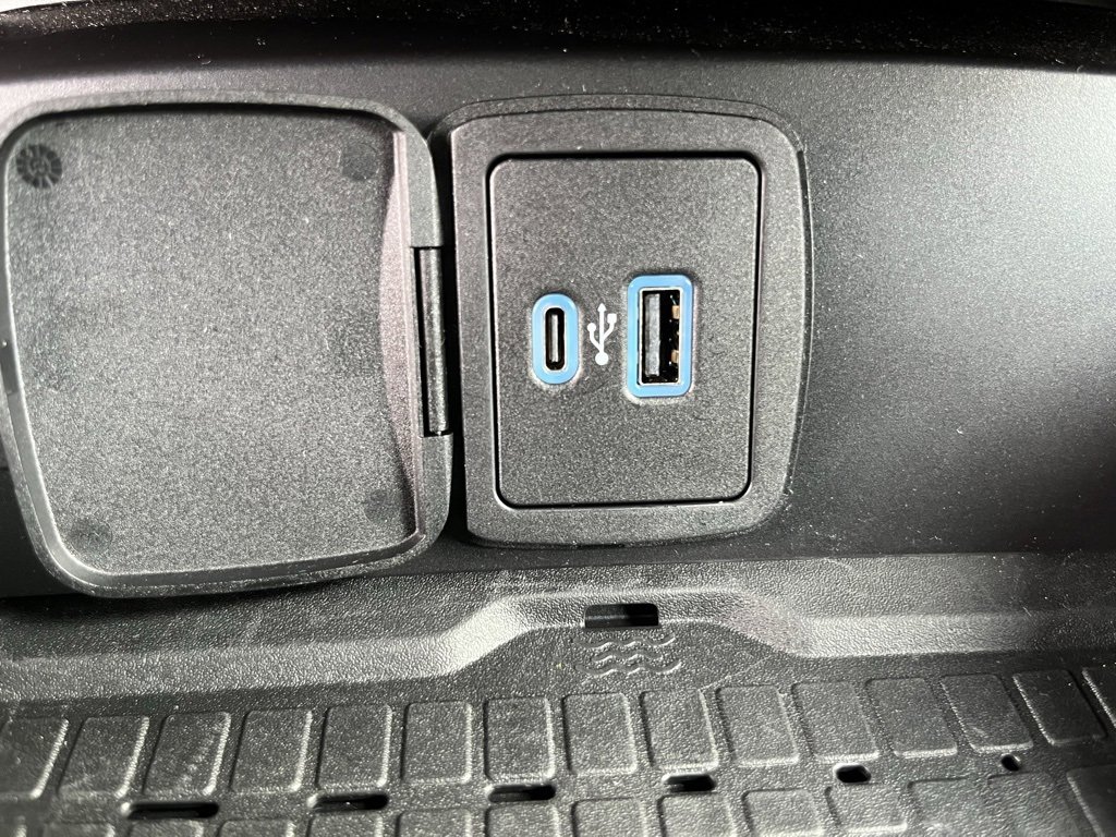 Used 2024 Ford Bronco Badlands image 19