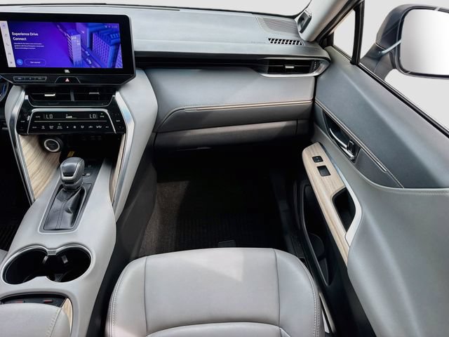 Used 2024 Toyota Venza XLE AWD/4WD image 18