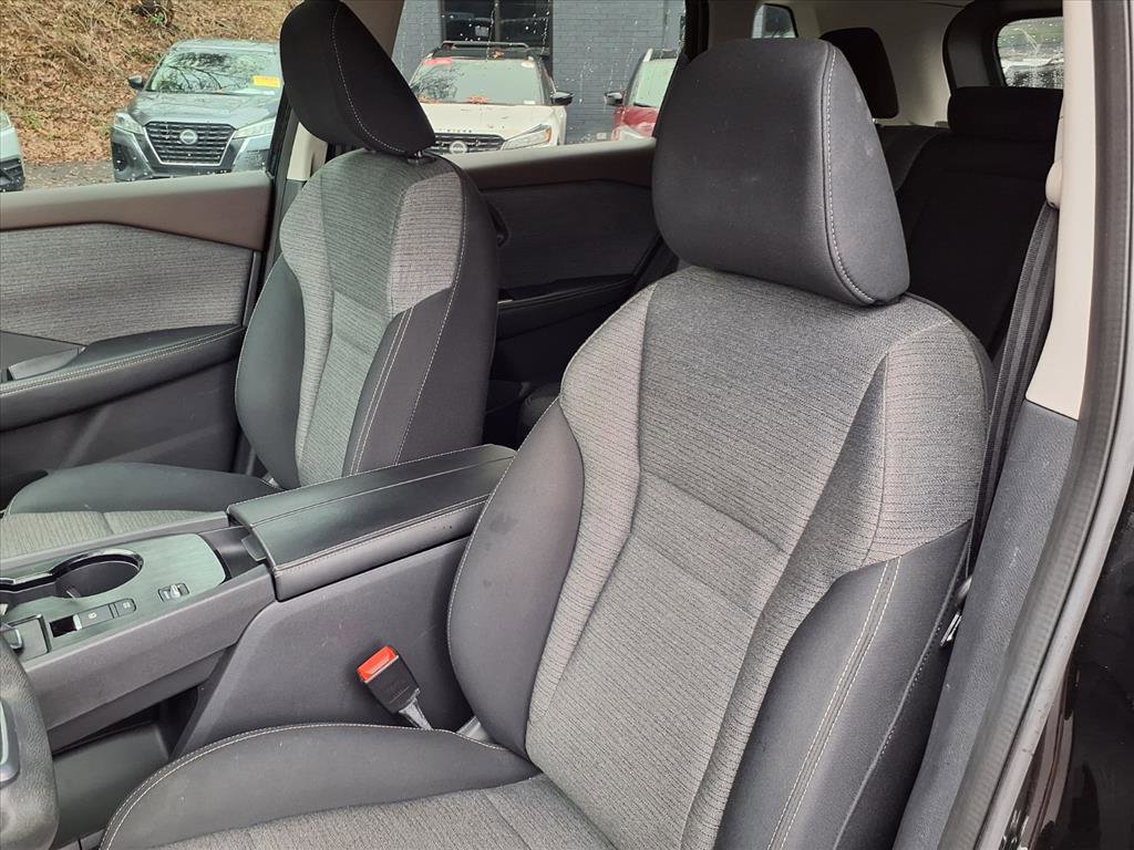 Used 2021 Nissan Rogue S image 12