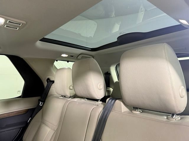 Used 2018 Land Rover Discovery HSE AWD/4WD image 23
