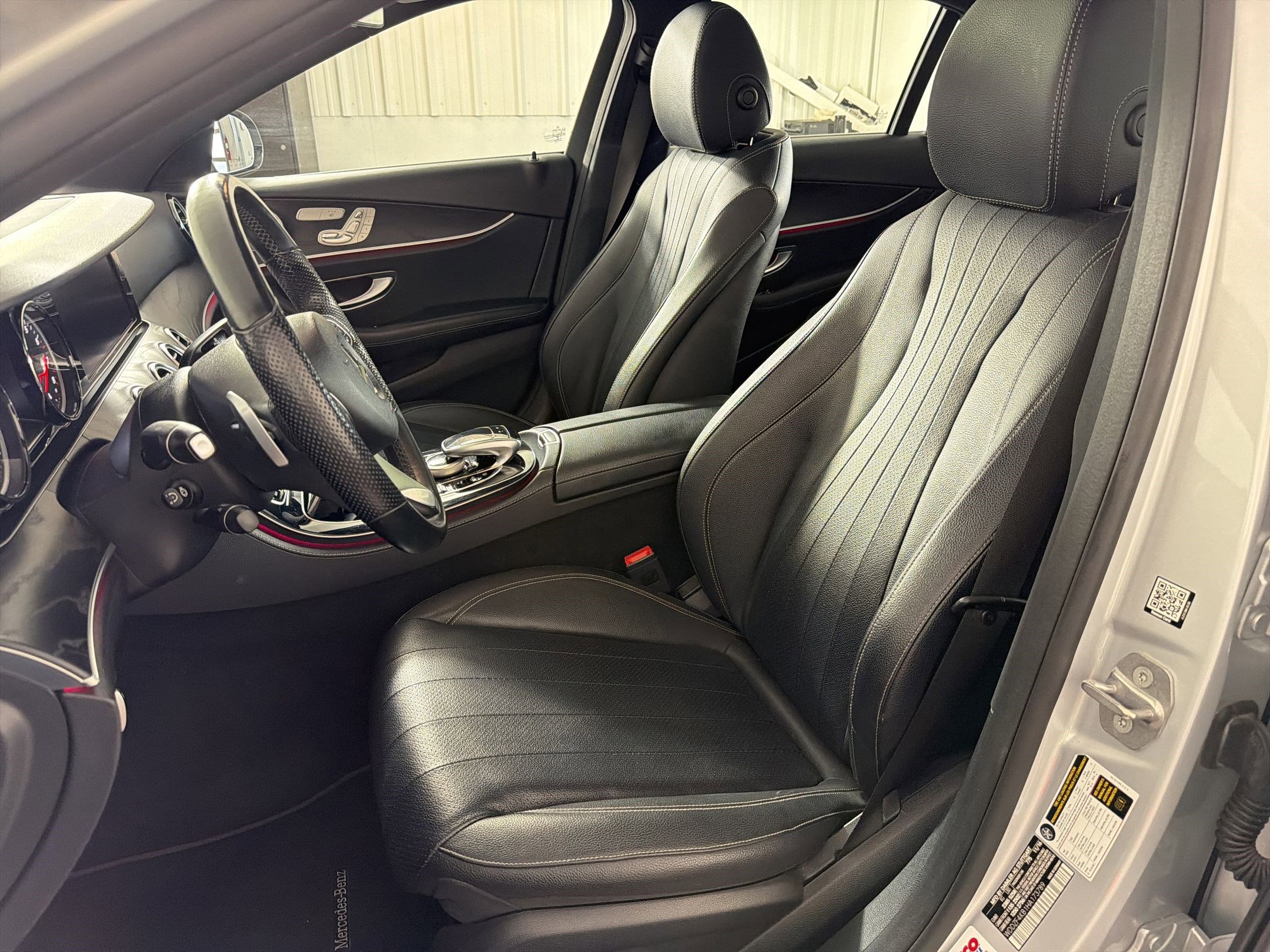 Used 2017 Mercedes-Benz E 300 4MATIC image 5