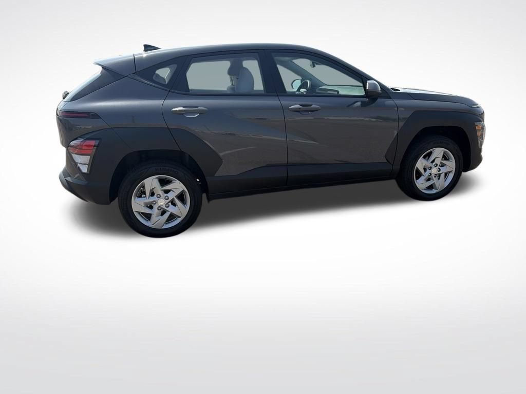 Used 2026 Hyundai Kona SE AWD/4WD image 6