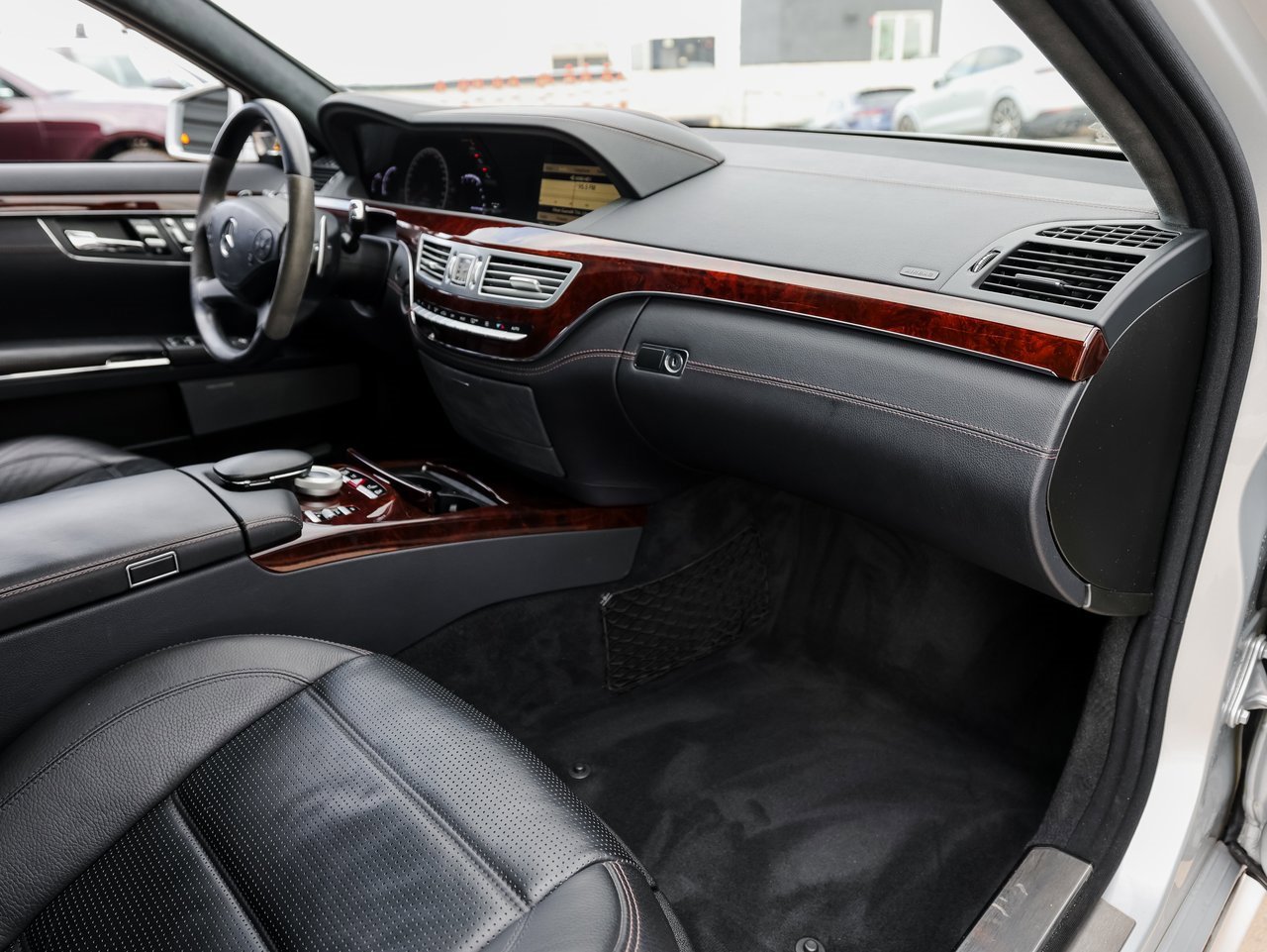 Used 2012 Mercedes-Benz S 63 AMG image 28