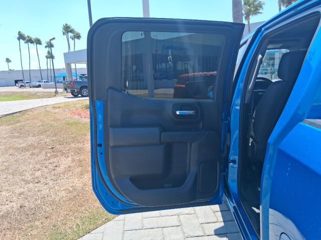 Used 2023 Chevrolet Silverado 1500 Custom AWD/4WD image 15