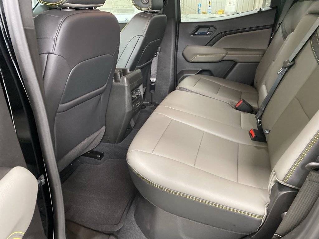 New 2025 Chevrolet Colorado ZR2 w/ Midnight Edition image 26