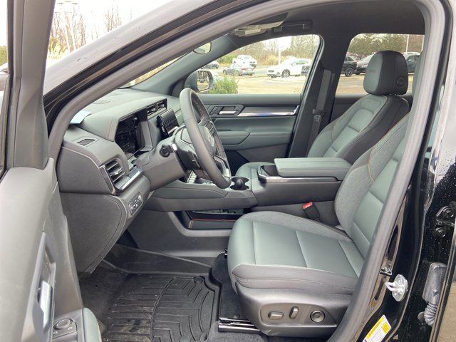 Used 2026 GMC Terrain AT4 image 33