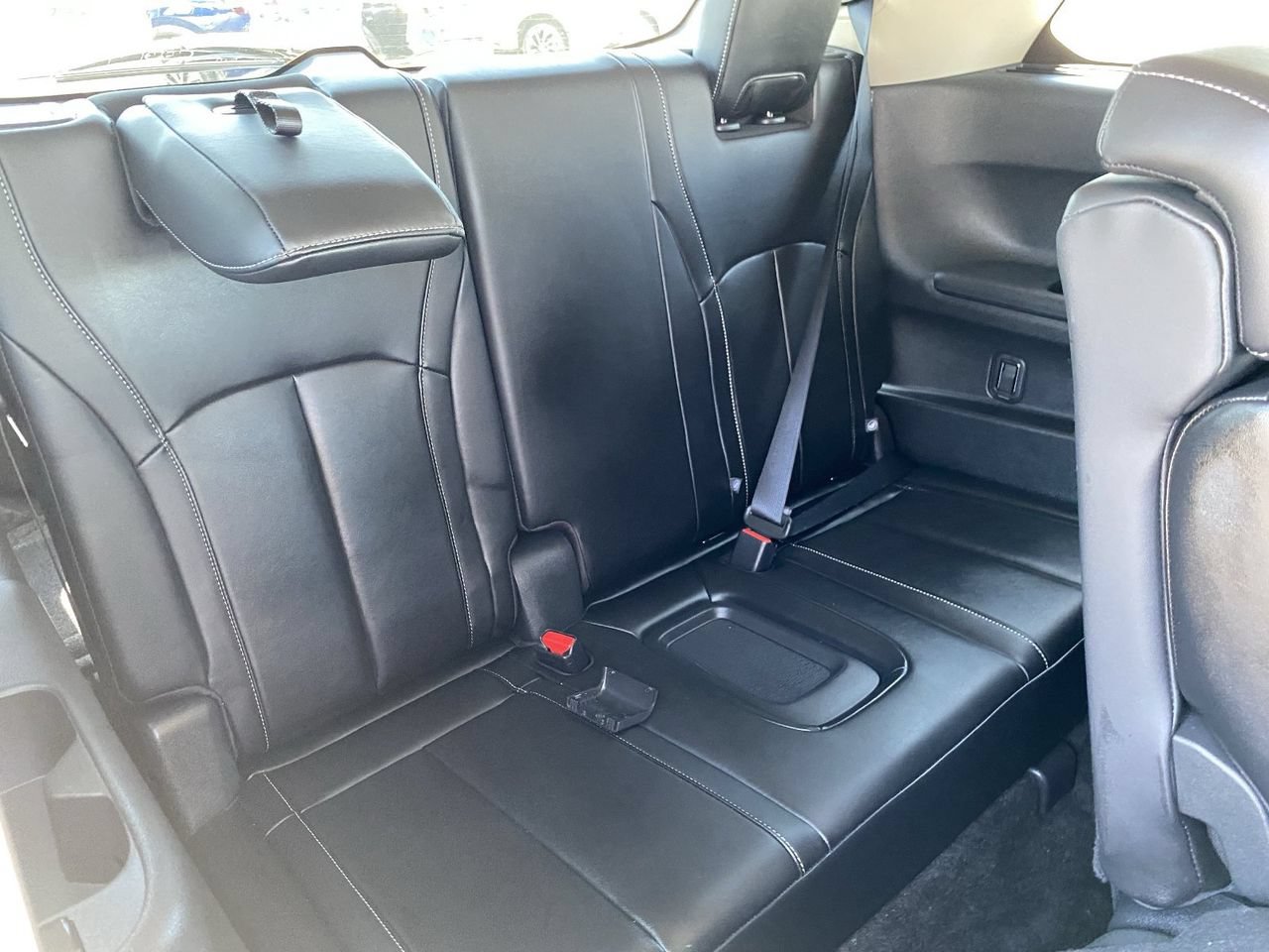 Certified 2026 INFINITI QX60 Luxe w/ Cargo Package FWD image 13