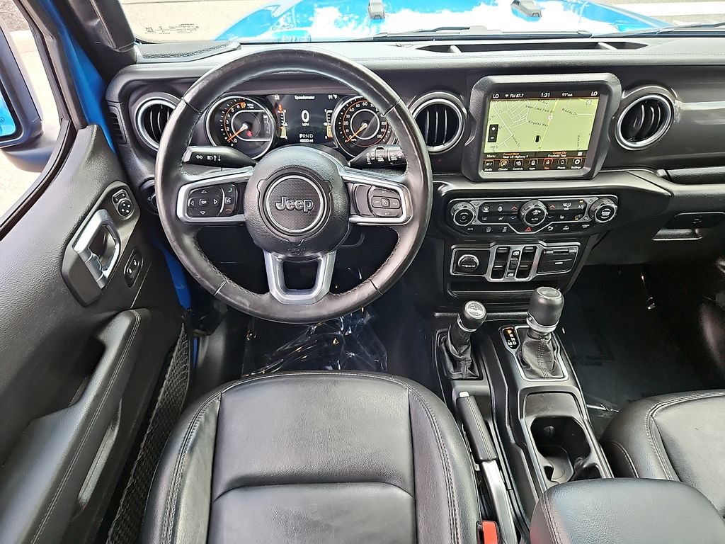 Used 2022 Jeep Wrangler Unlimited Sahara AWD/4WD image 11
