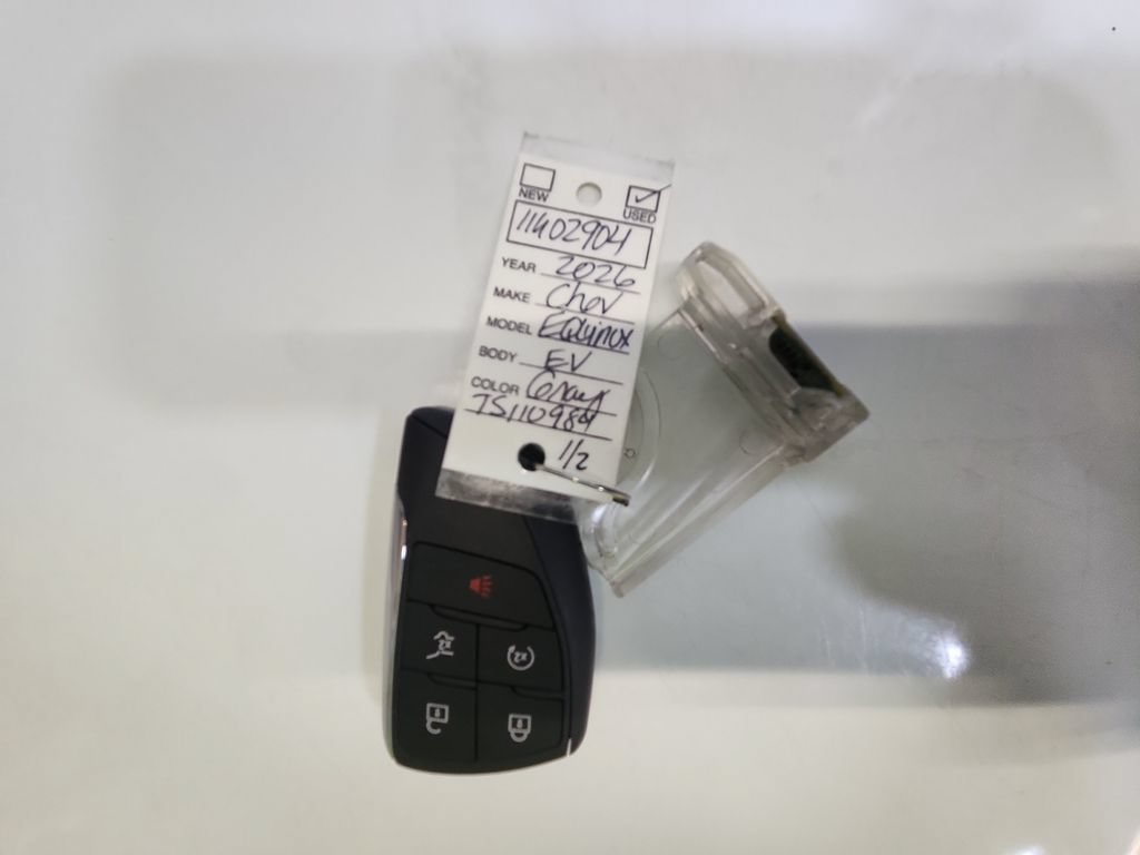 Used 2026 Chevrolet Equinox EV RS w/ Convenience Package II AWD/4WD image 34