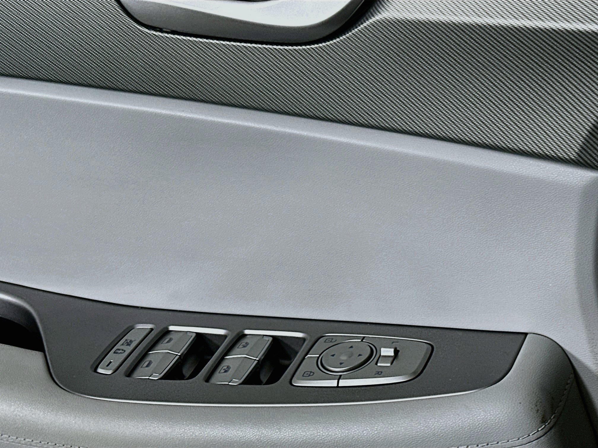 Used 2025 Hyundai Palisade SEL FWD image 15