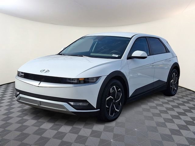 Used 2024 Hyundai Ioniq 5 SE image 3
