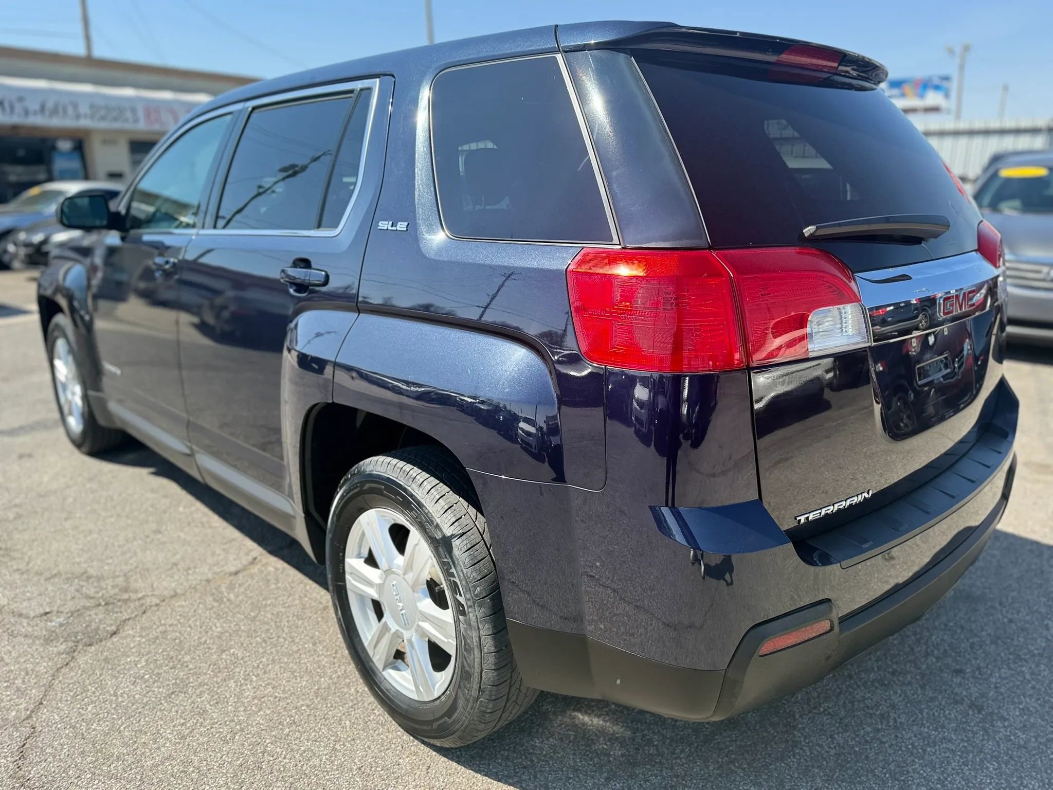 Used 2015 GMC Terrain SLE FWD image 9