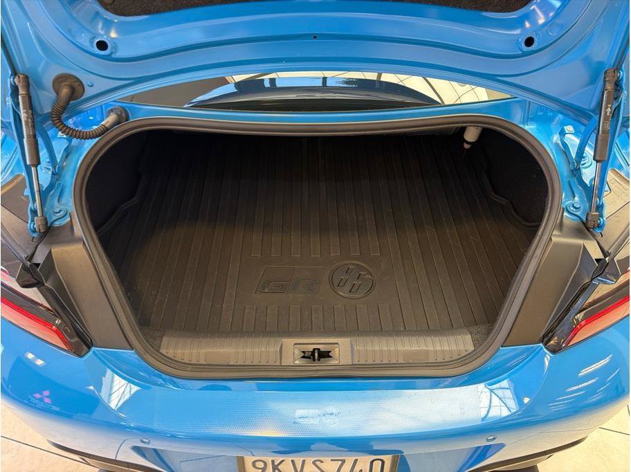 Used 2022 Toyota GR86 Premium w/ ALL Weather Mat Package (TMS) RWD image 30
