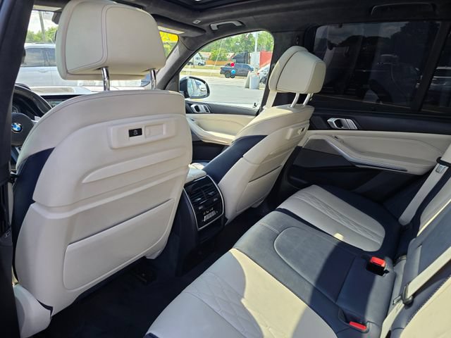 Used 2022 BMW X5 M50i w/ Executive Package AWD/4WD image 25