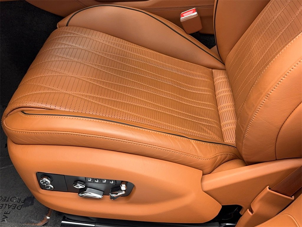 Used 2022 Bentley Flying Spur W12 image 42