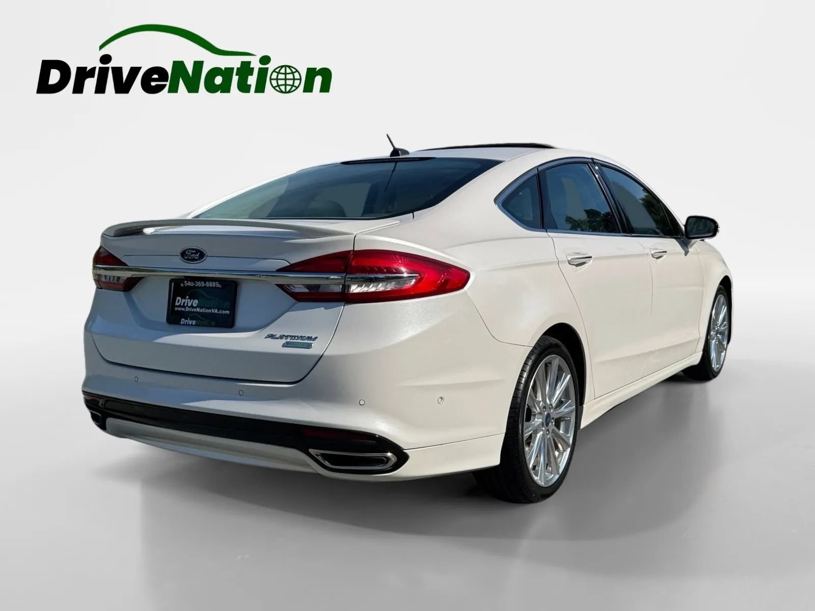 Used 2017 Ford Fusion Platinum FWD image 5