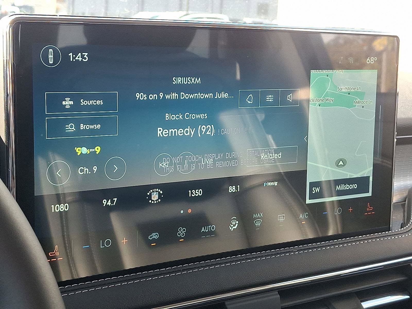 New 2026 Lincoln Corsair Premiere image 9