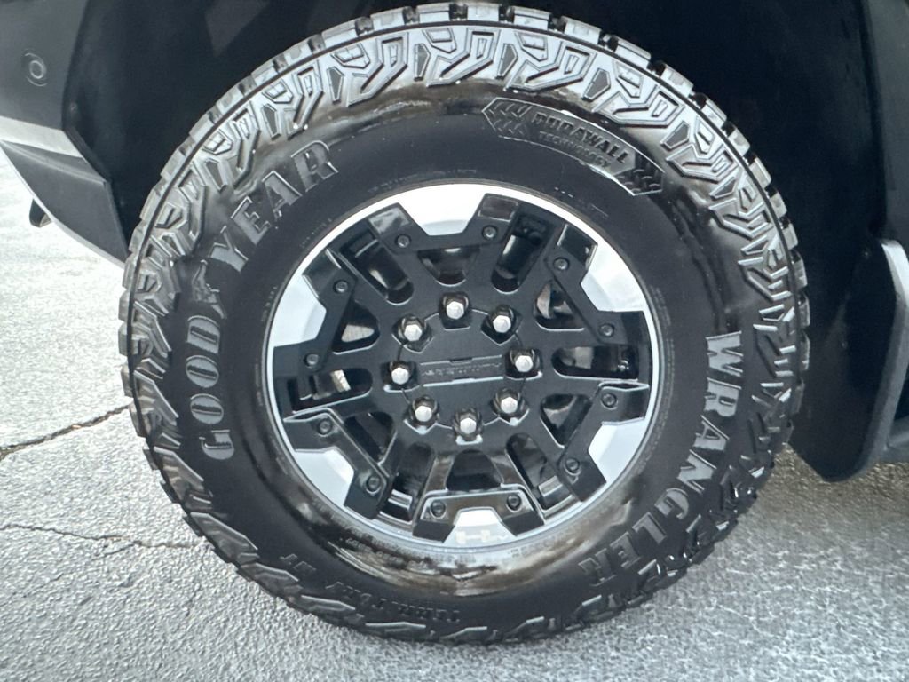 Used 2024 GMC Hummer EV 3X w/ Extreme Off-Road Package image 12