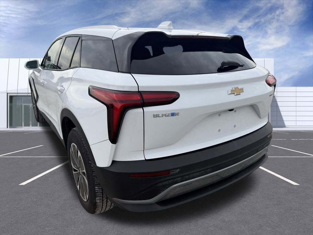 Used 2024 Chevrolet Blazer EV LT image 11