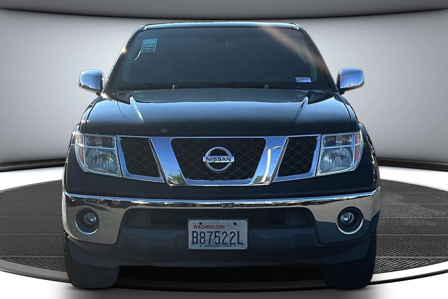 Used 2005 Nissan Frontier LE AWD/4WD image 3