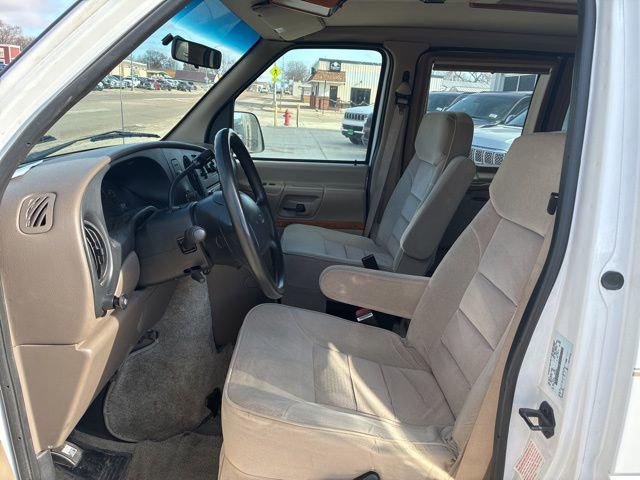 Used 1999 Ford E-150 and Econoline 150 image 15