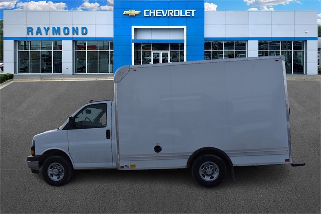 New 2025 Chevrolet Express 3500 w/ Power Convenience Package image 6