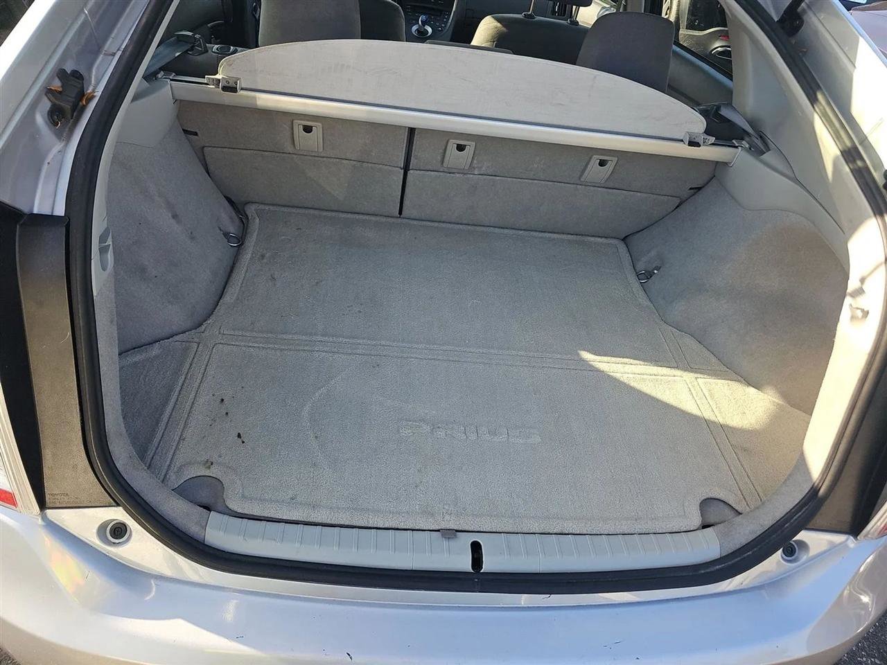 Used 2010 Toyota Prius Two FWD image 2