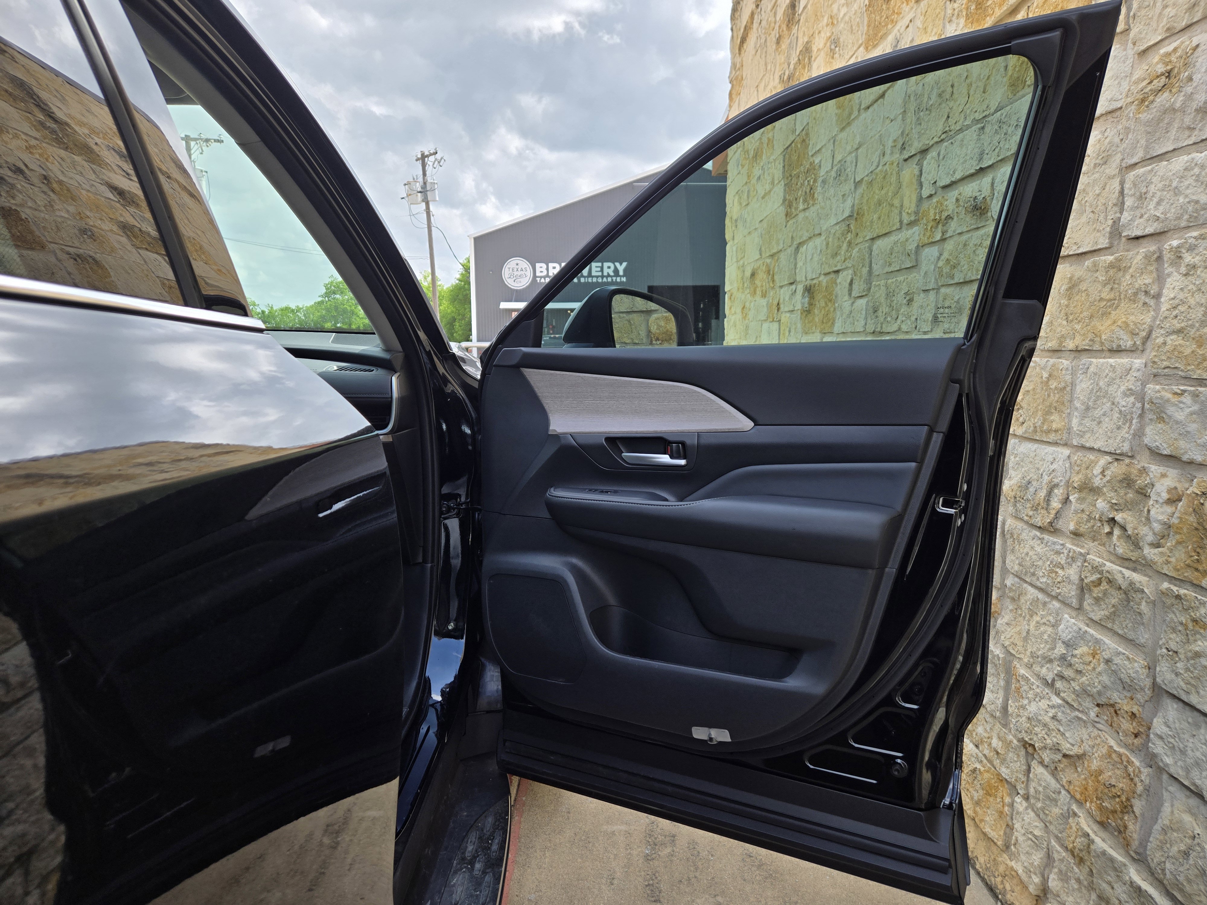 Used 2026 Toyota Grand Highlander AWD image 9