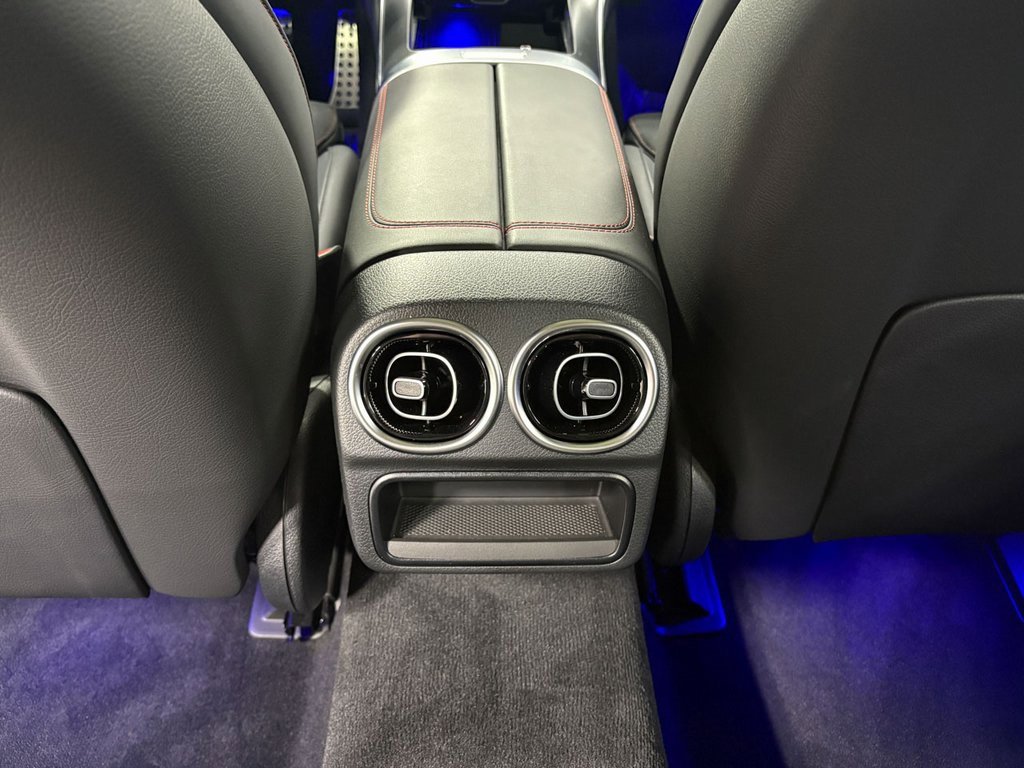 Used 2024 Mercedes-Benz C 43 AMG 4MATIC Sedan image 28