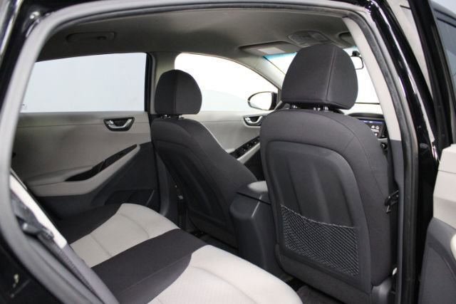 Used 2017 Hyundai Ioniq SEL FWD image 22