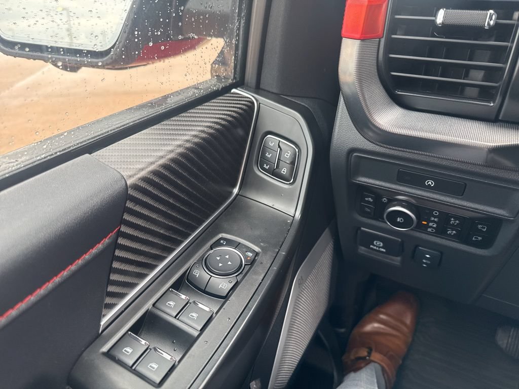 Used 2025 Ford F150 Raptor AWD/4WD image 14