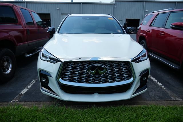 Used 2023 INFINITI QX55 Luxe w/ Cargo Package AWD/4WD image 3