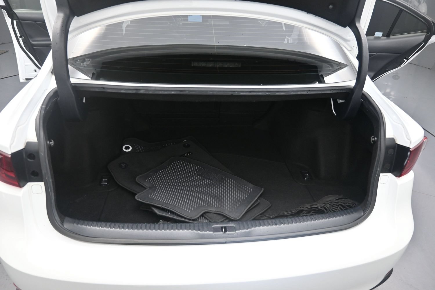 Used 2016 Lexus IS 200t RWD image 45