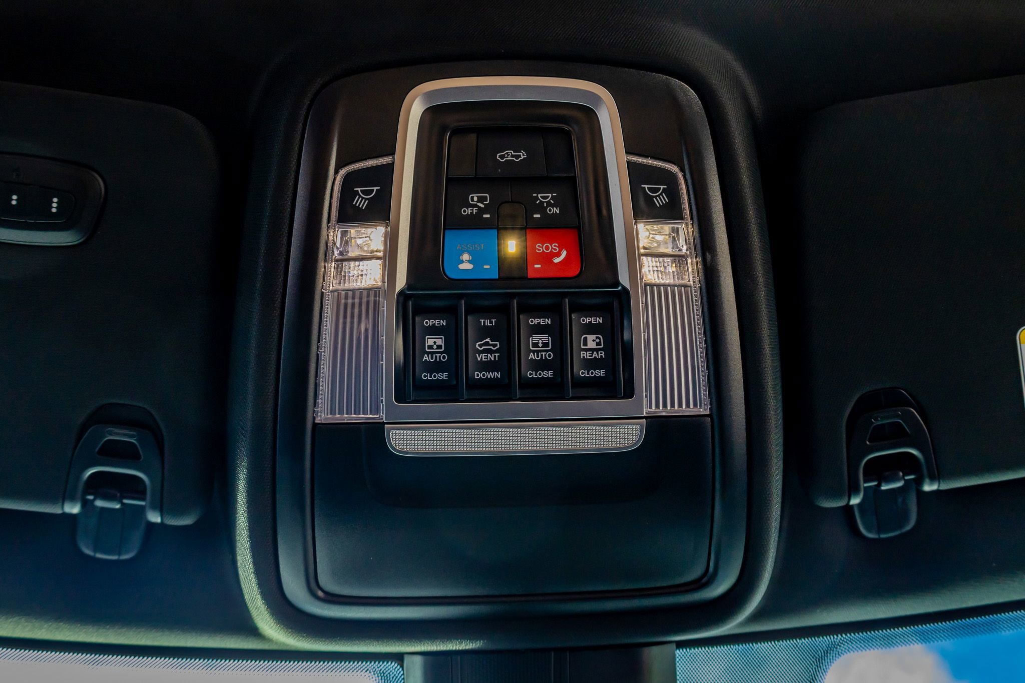 Used 2025 RAM 1500 Limited image 29