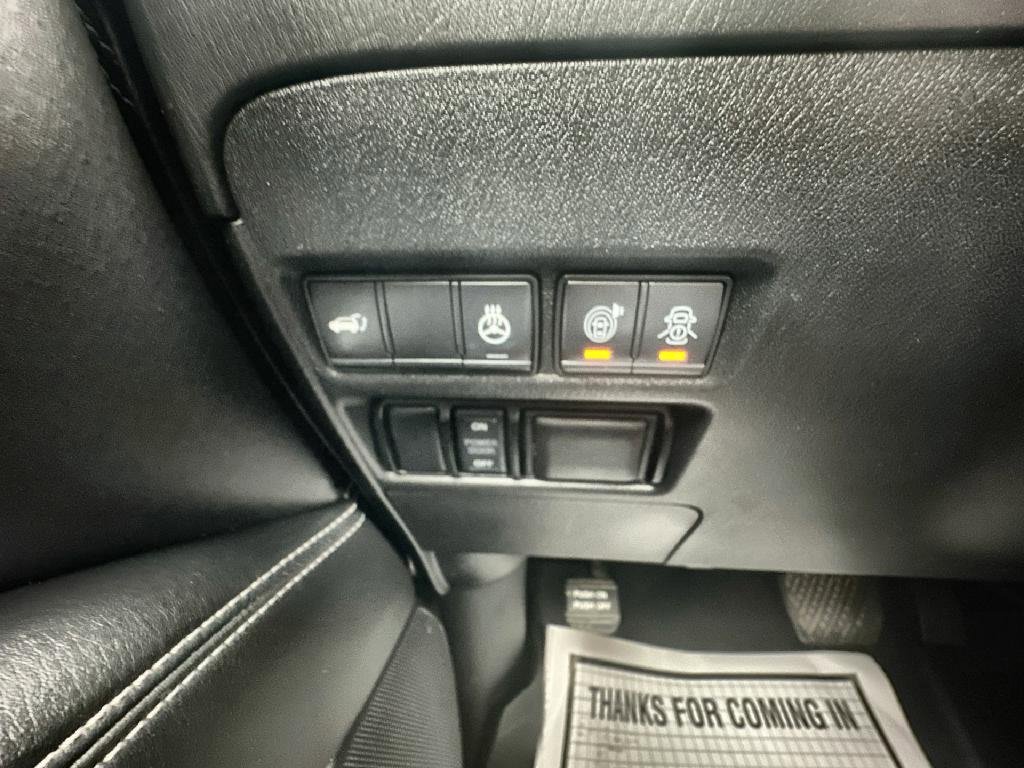 Used 2020 Nissan Armada Platinum w/ Captain's Chairs Package image 41