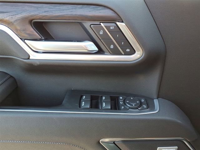 New 2026 GMC Sierra 2500 SLT w/ SLT Convenience Package image 23