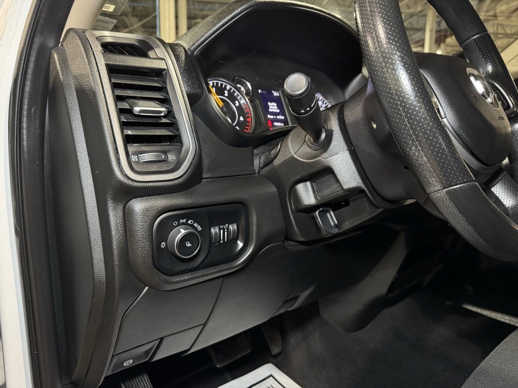 Used 2019 RAM 3500 Tradesman image 20