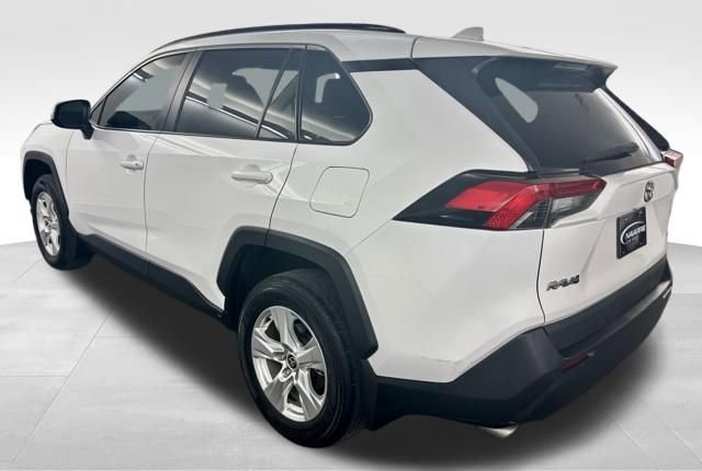 Used 2021 Toyota RAV4 XLE image 6