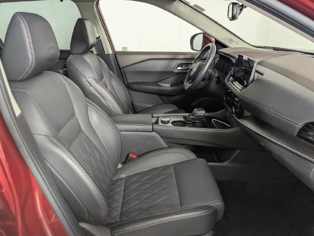 Used 2022 Nissan Rogue Platinum AWD/4WD image 22