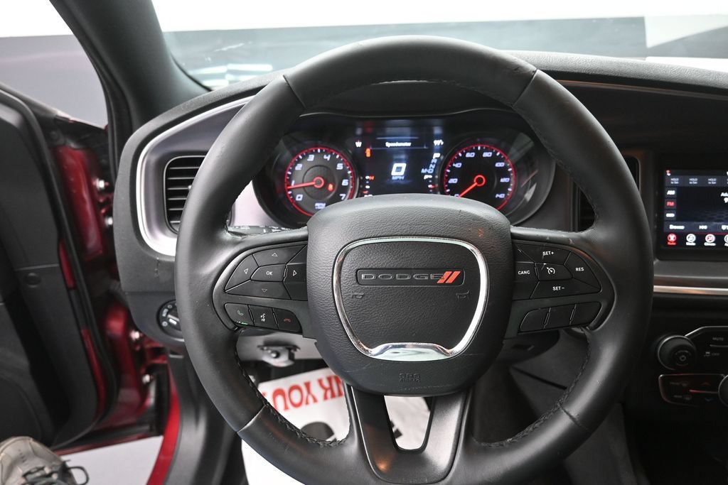 Used 2019 Dodge Charger SXT w/ Blacktop Package RWD image 6