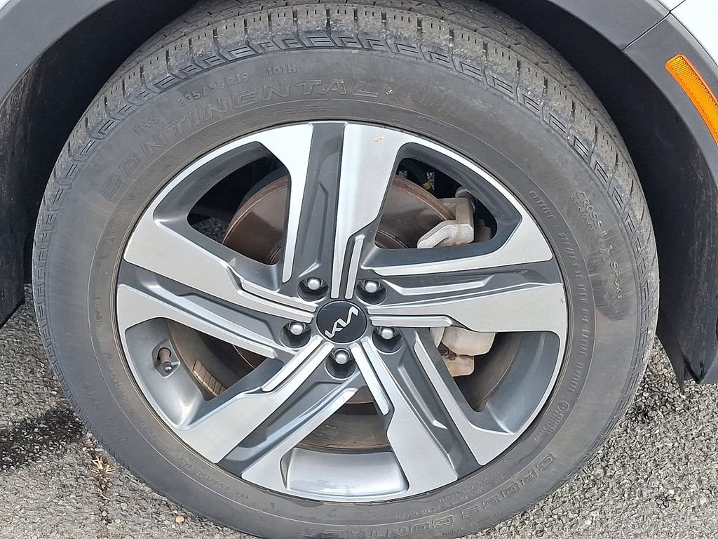 Used 2023 Kia Sorento EX AWD/4WD image 9