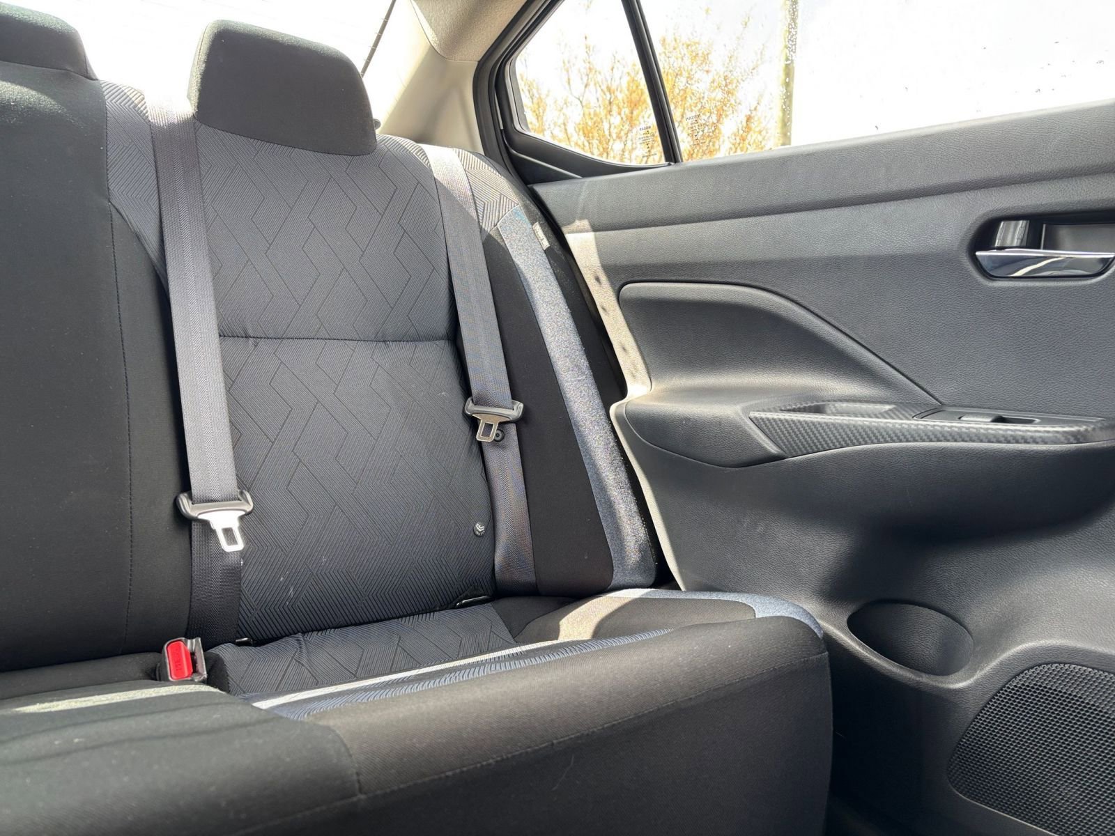Used 2025 Nissan Versa SV FWD image 35