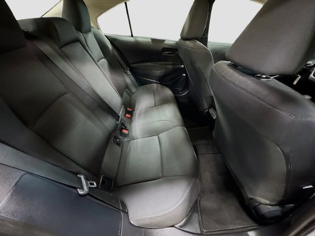 Used 2025 Toyota Corolla LE image 28