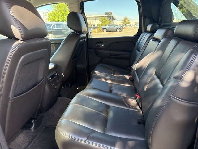 Used 2010 Chevrolet Avalanche LT w/ Texas Edition image 11