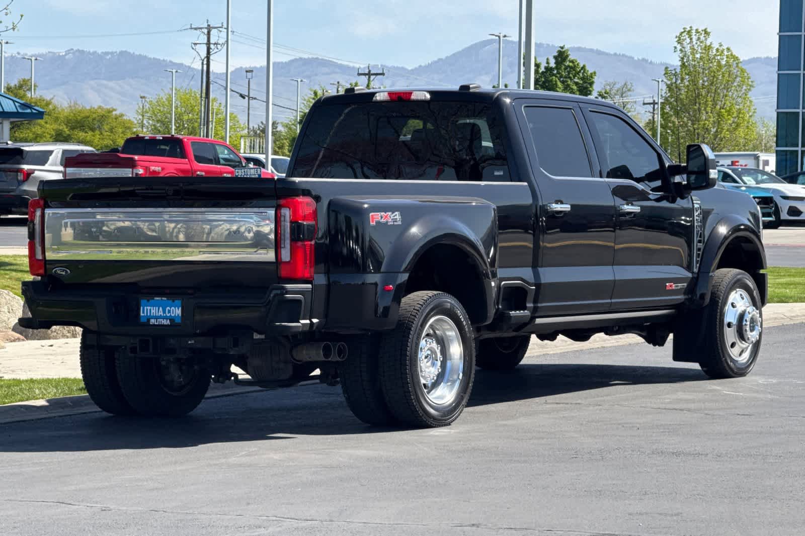 Certified 2023 Ford F450 Platinum w/ FX4 Off-Road Package AWD/4WD video 2