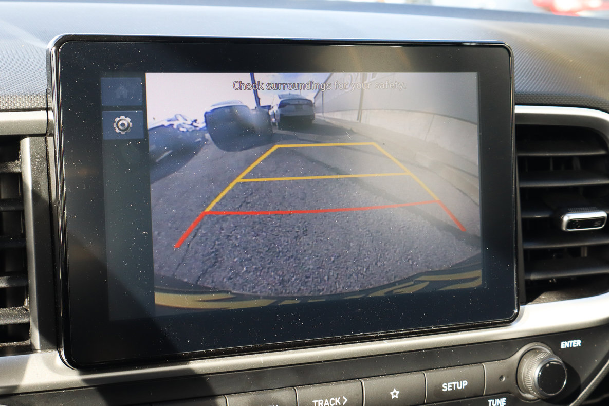 Used 2025 Hyundai Venue SEL image 12