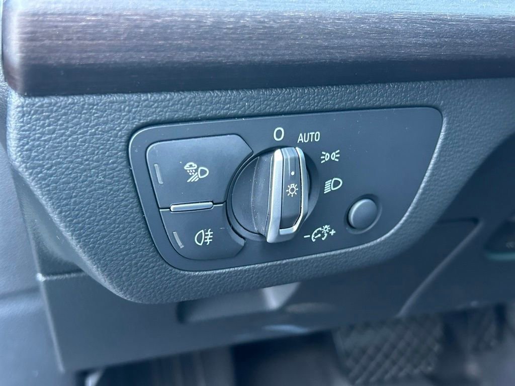 Used 2021 Audi Q5 2.0T Premium image 23